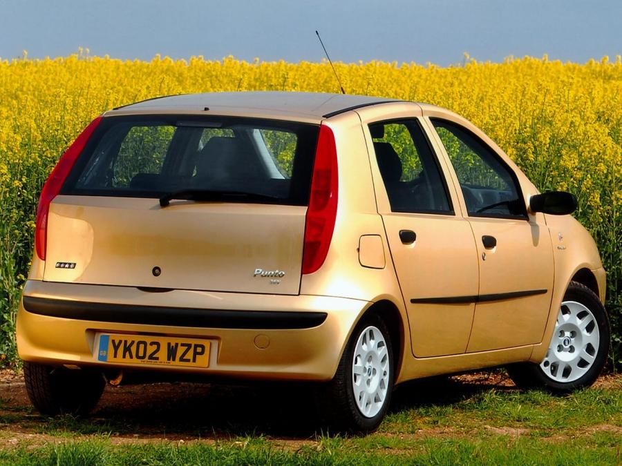  Fiat Punto 5-Door 1999 года  (UK) (фото 2 из 9)